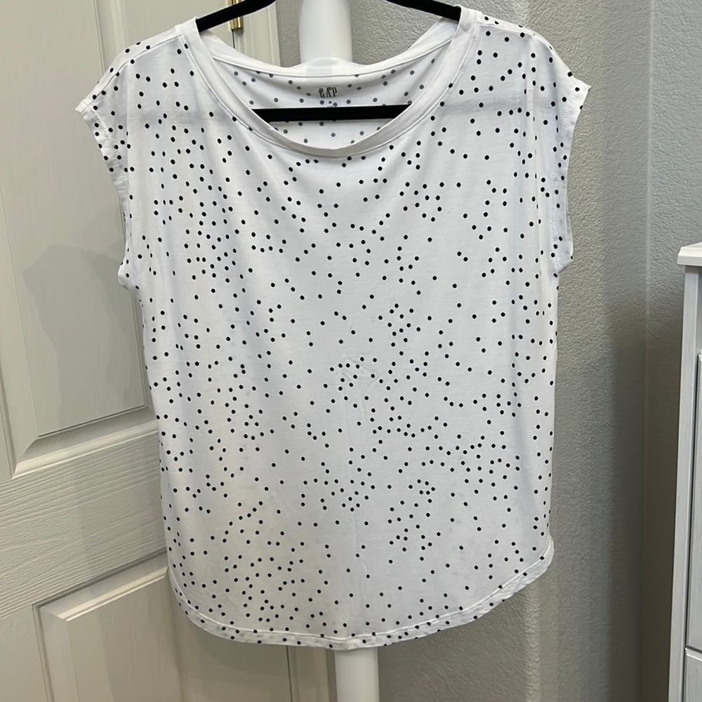 Gap Polkadot Tee